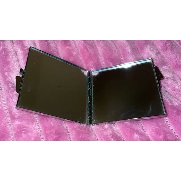 Miss Fluff Pinup Mermaid Mirror - Picture 3 of 3